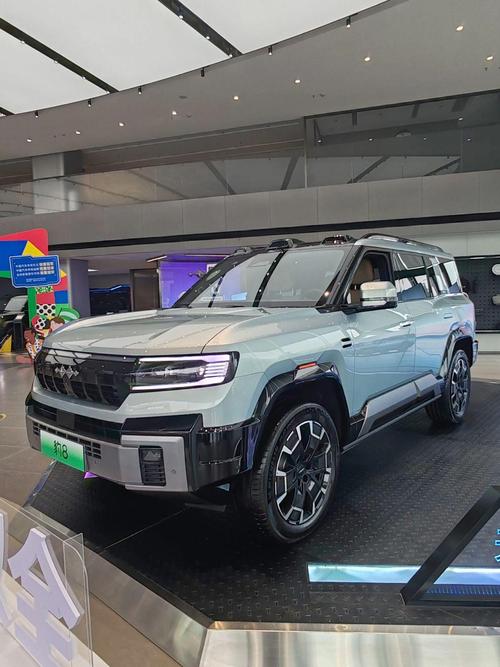 深圳140比亚迪方程豹硬派越野的爆款，英菲尼迪35周年与你共成长